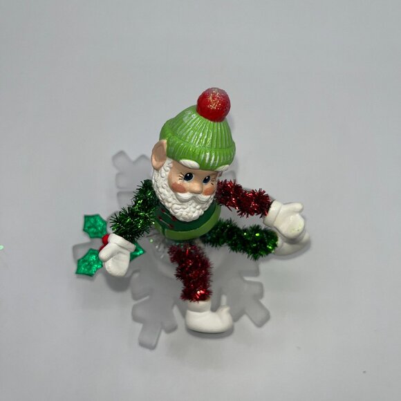 Vintage Ceramic Hand Painted Santa atop a vintage frosted glass snowflake OOAK - Picture 13 of 16
